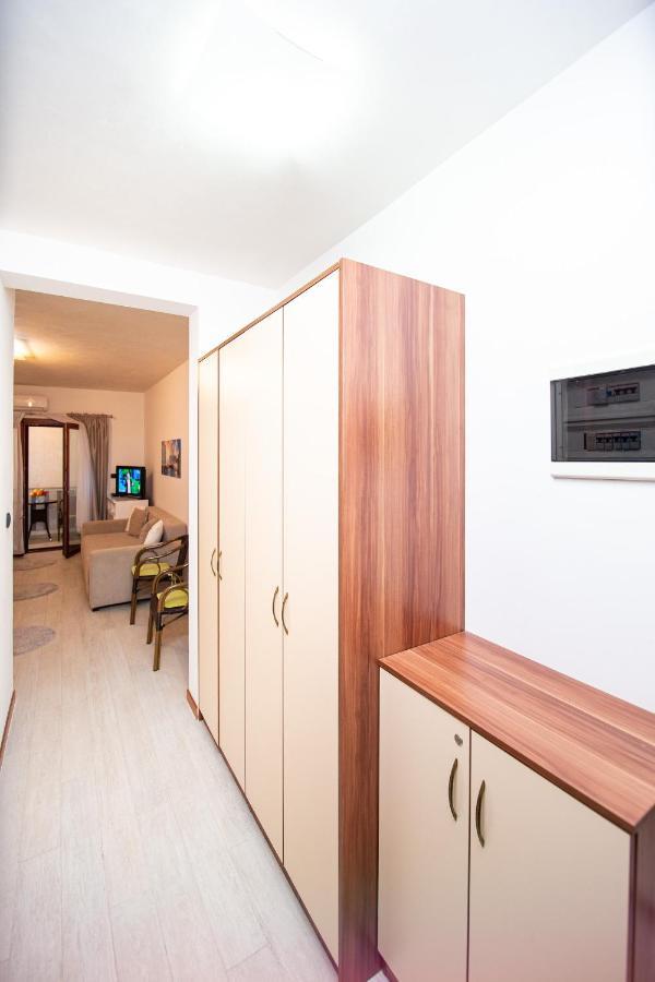 Apartment Studio Premier Rafajlovići Εξωτερικό φωτογραφία
